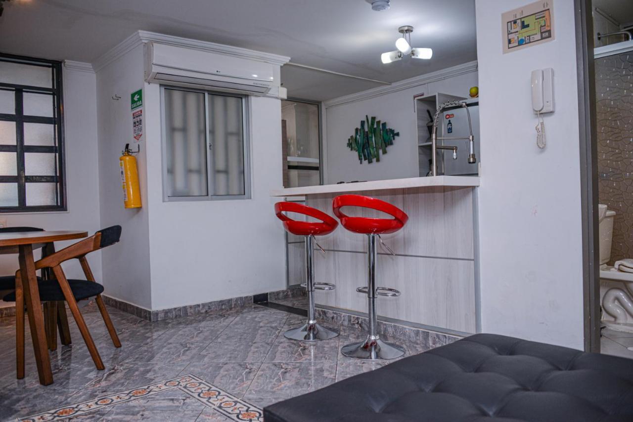 Apartment Carrera 301 Medellín Eksteriør bilde
