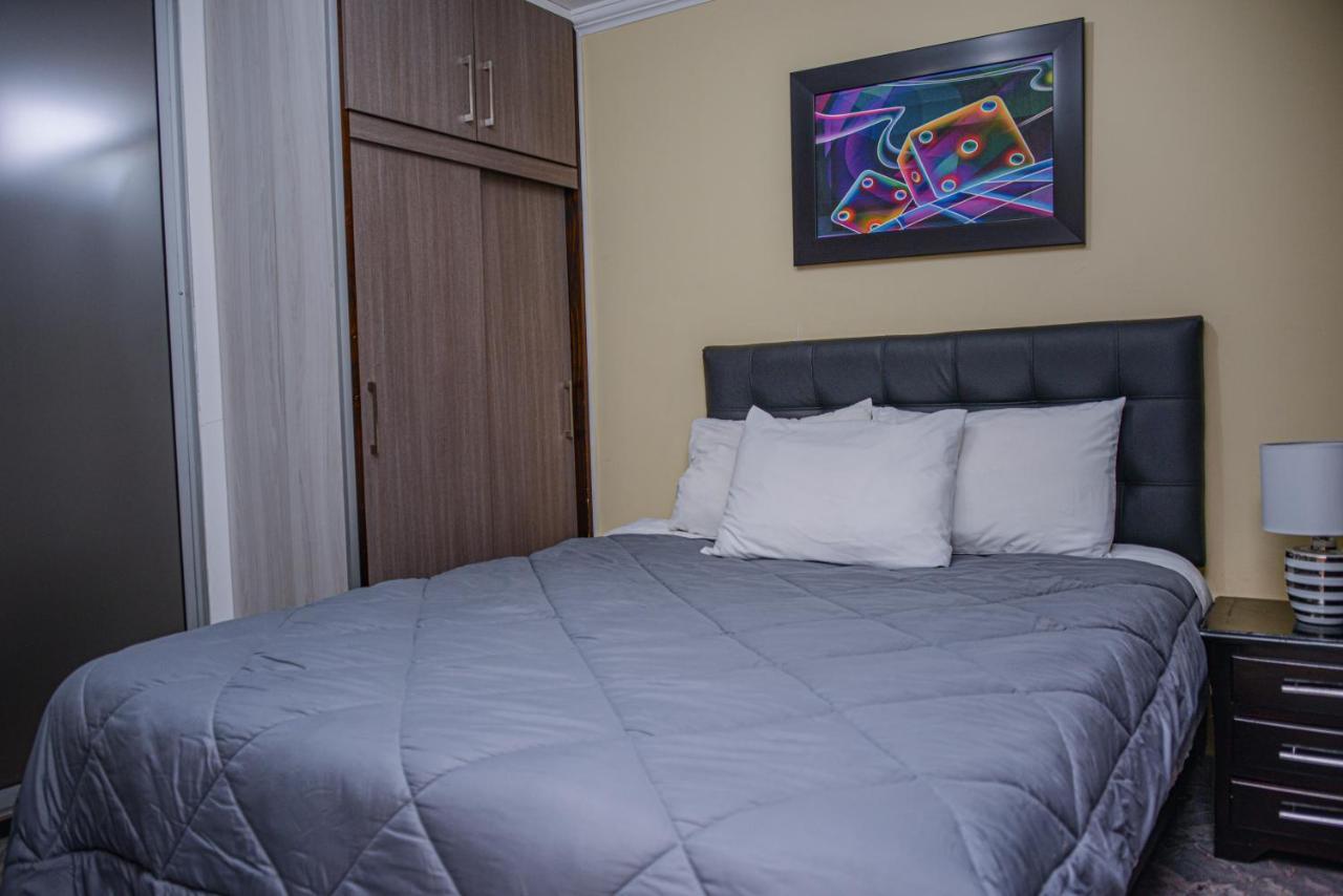Apartment Carrera 301 Medellín Eksteriør bilde