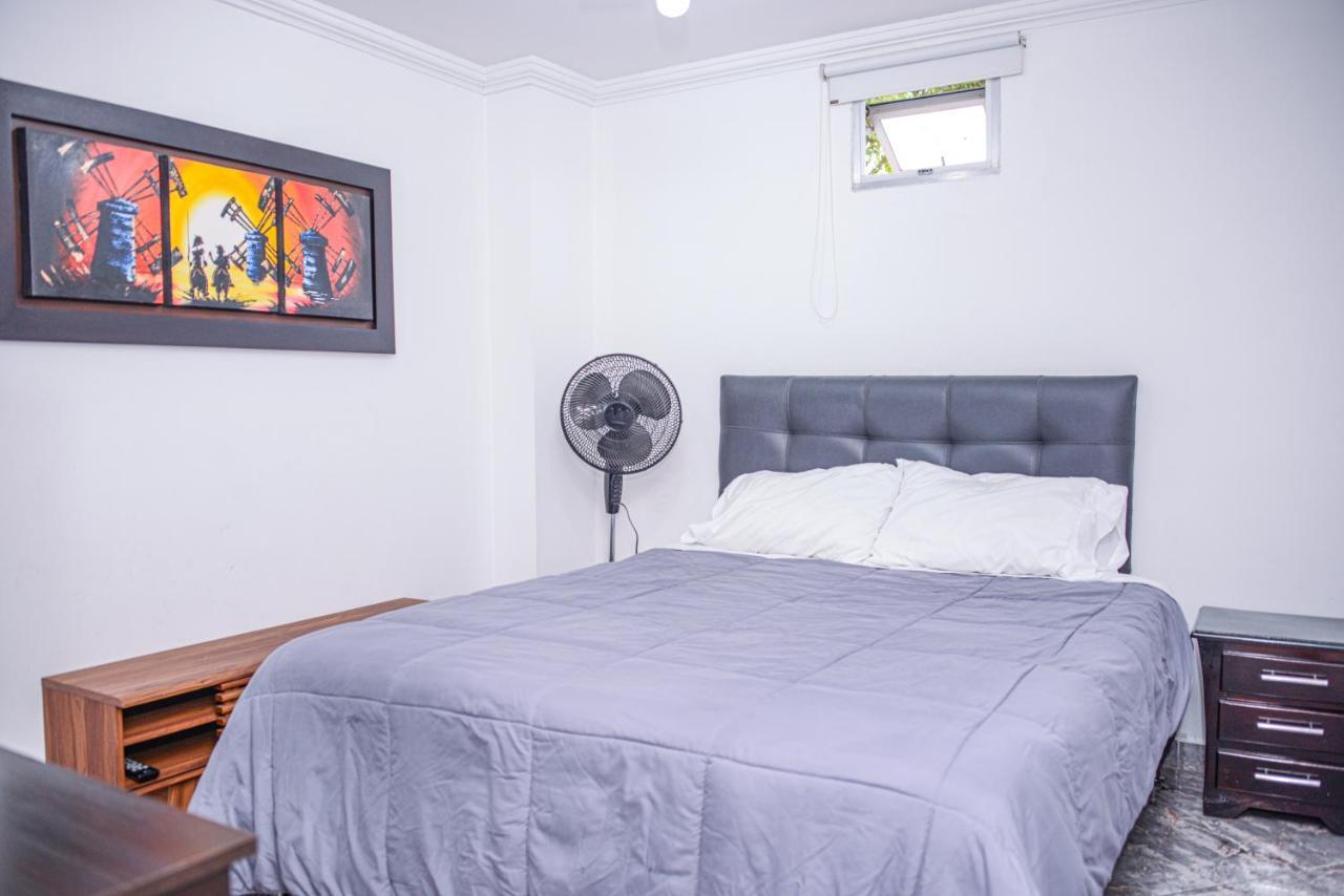 Apartment Carrera 301 Medellín Eksteriør bilde